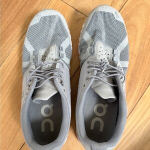 On Running Women’s Lightweight Running Shoes - Grey